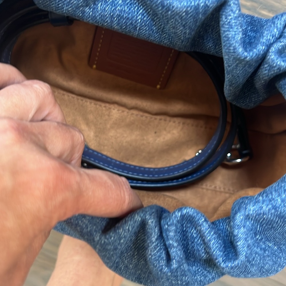 Coach Faye  Blue Shoulder Bag - Picture 3 of 3